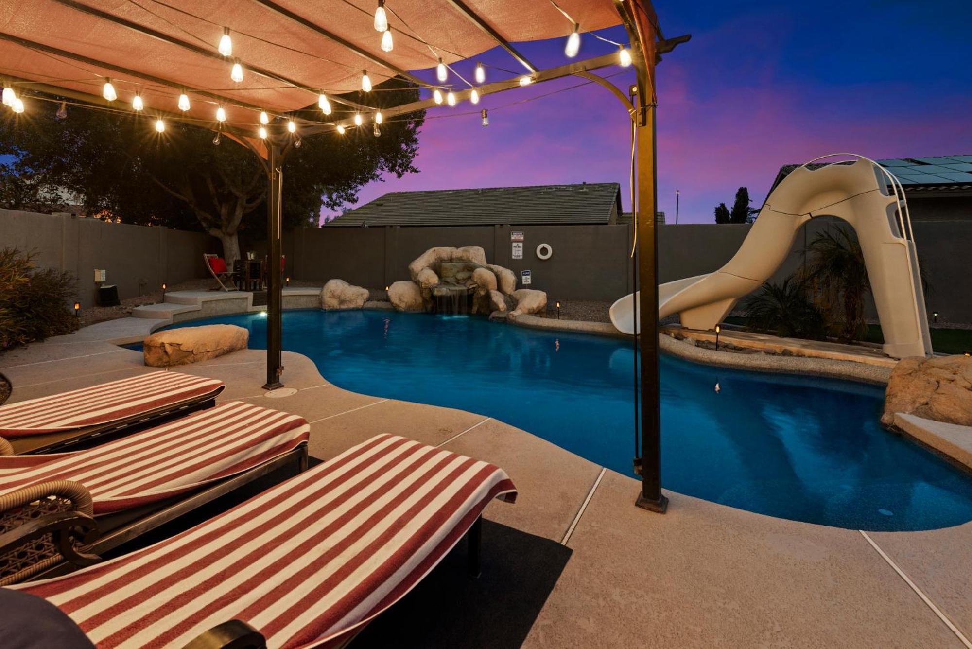 5 Bedroom 4 Bath Boutique Home Premium Location + Heated Pool Option 글렌데일 외부 사진